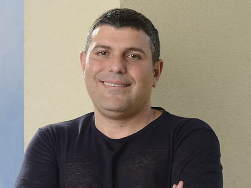 טדי שגיא חוזר לשוק: Winvia תגייס ב-IPO לפי שווי של 200 מיליון ליש”ט