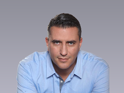 מפיצת מוצרי אפל בישראל רשמה ירידה של 42% ברווח הנקי; &rdquo;ההאטה מורגשת גם בארץ&rdquo;