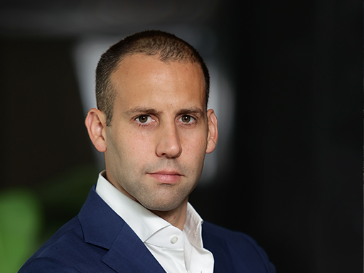 ביקום מוכרת 5.8% מהחזקתה בבזק בהיקף של כ-960 מיליון שקל