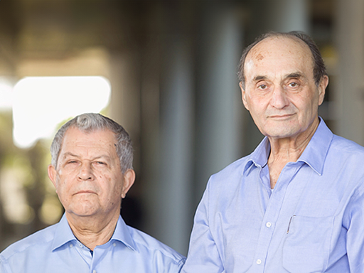 לאחר 54 שנות שותפות: יו”ר אמנת אברהם אסף רוכש את חלקו של השותף שמואל בר אור