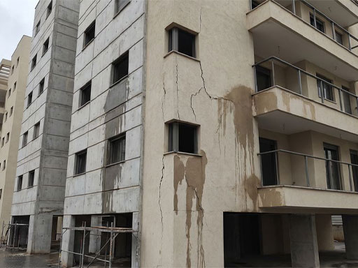 ליקויי בנייה בישראל: המדריך המלא לרוכשי דירות והדרך הנכונה להתמודד עם הקבלן