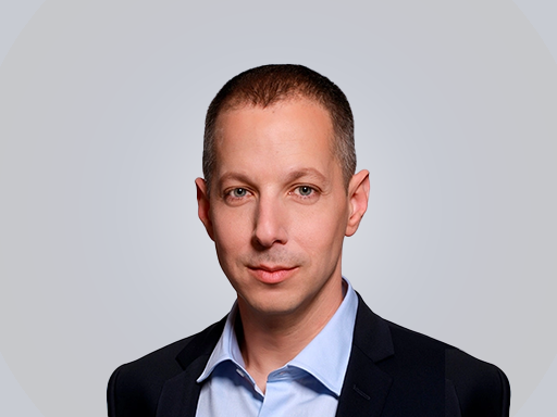 IBI מציג צמיחה של 26% בהכנסות רבעון שני – אך ירידה ב־EBITDA וברווח הנקי