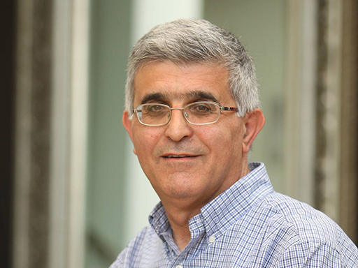 פטרוטקס של מוטי בן אריה יוסי לוי וקרן ברוש צוללת לבורות הנפט של עצמה